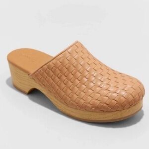 Universal Thread Magnolia Woven Clog Heels 6.5 Tan